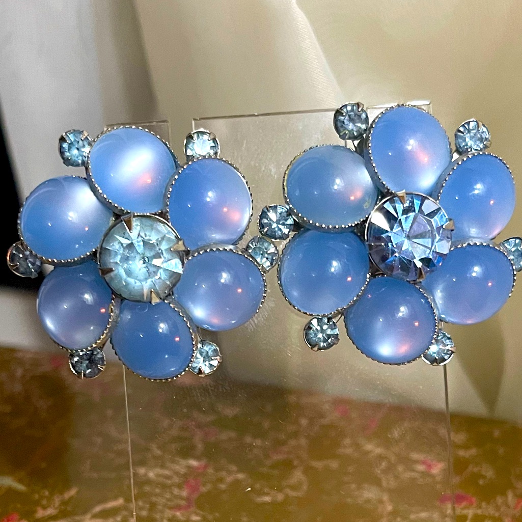 Vintage Signed Judy Lee Blue Moonglow Silver-Tone Clip-On Earrings 60$